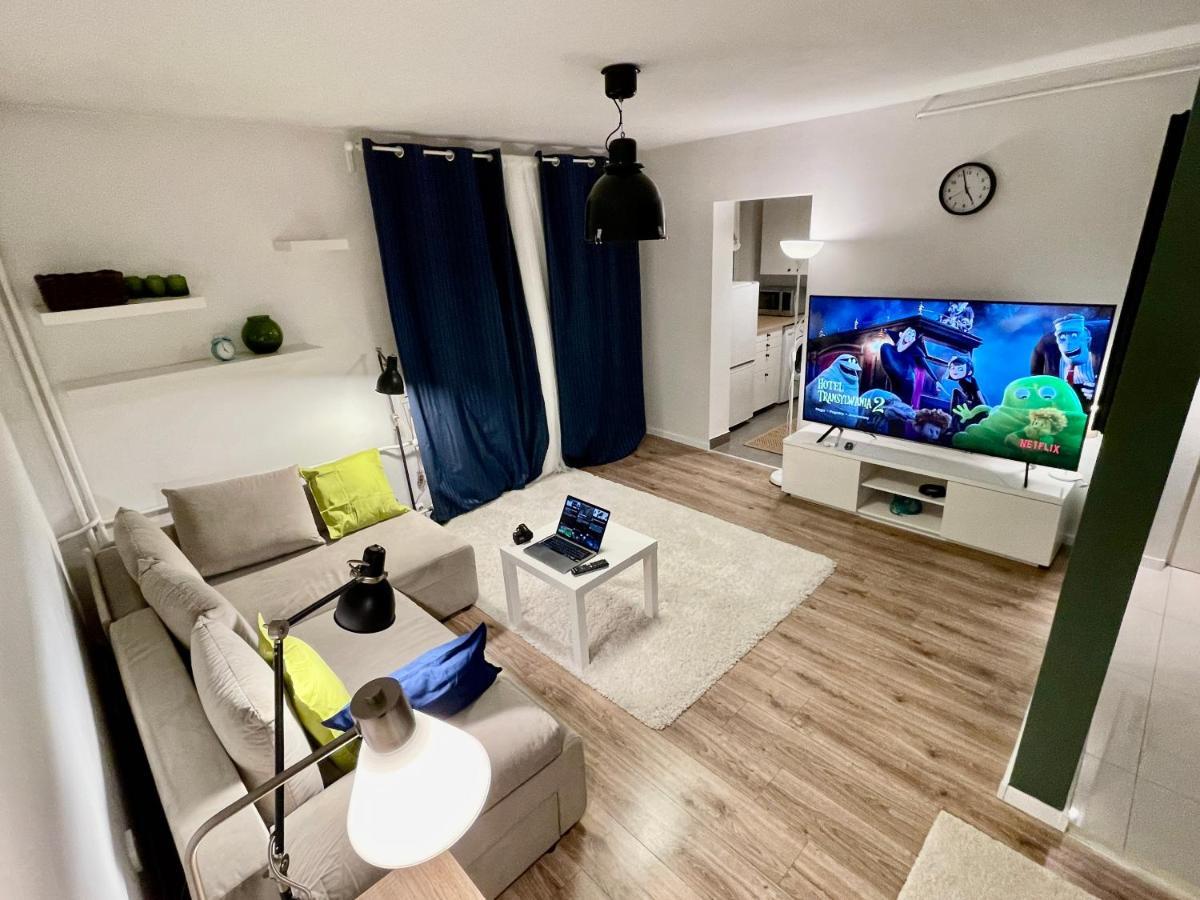 Holiday Metro Fast Wifi Tv'70 Netflix Hbo Appletv Varsovia Exterior foto
