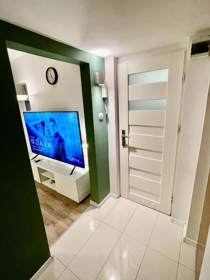 Holiday Metro Fast Wifi Tv'70 Netflix Hbo Appletv Varsovia Exterior foto