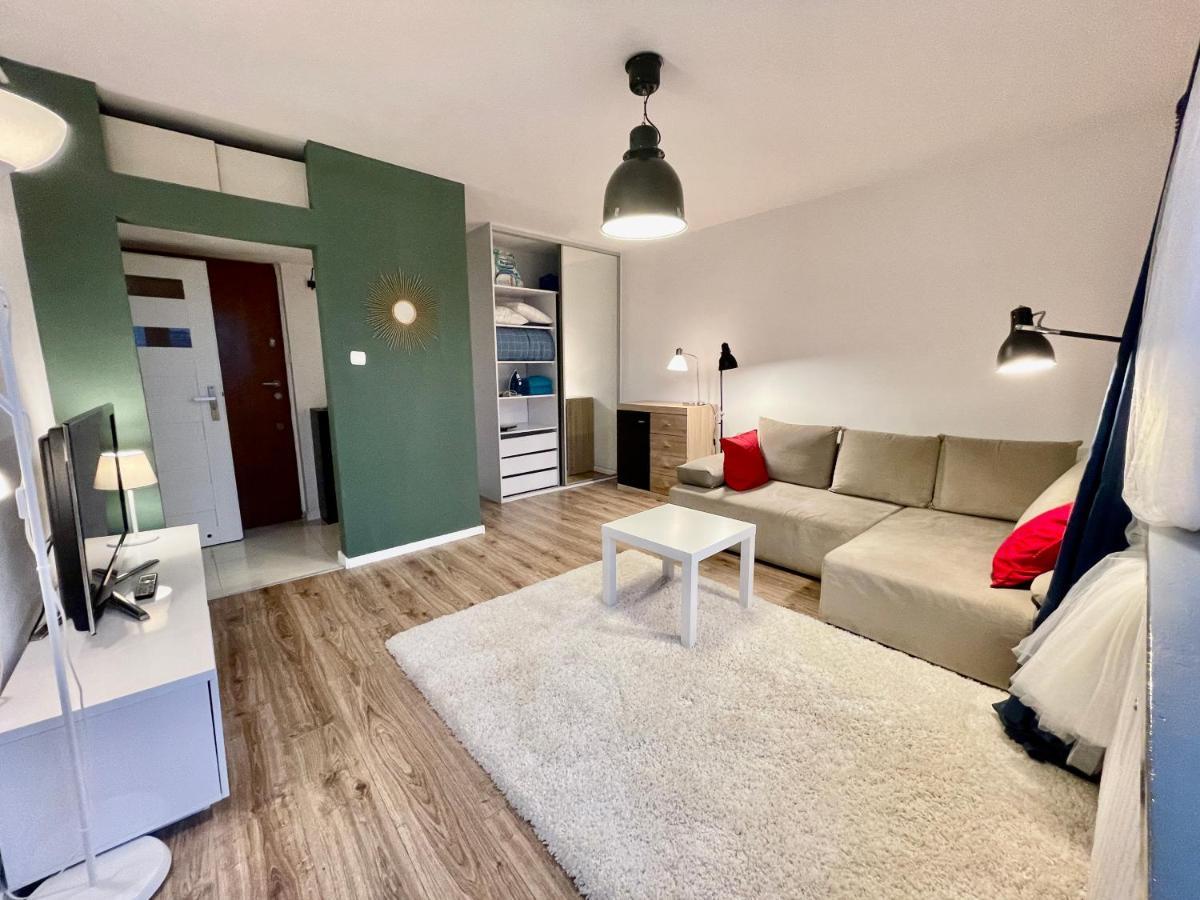 Holiday Metro Fast Wifi Tv'70 Netflix Hbo Appletv Varsovia Exterior foto
