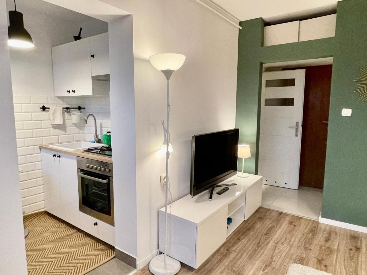 Holiday Metro Fast Wifi Tv'70 Netflix Hbo Appletv Varsovia Exterior foto