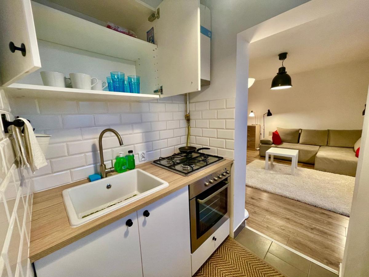 Holiday Metro Fast Wifi Tv'70 Netflix Hbo Appletv Varsovia Exterior foto
